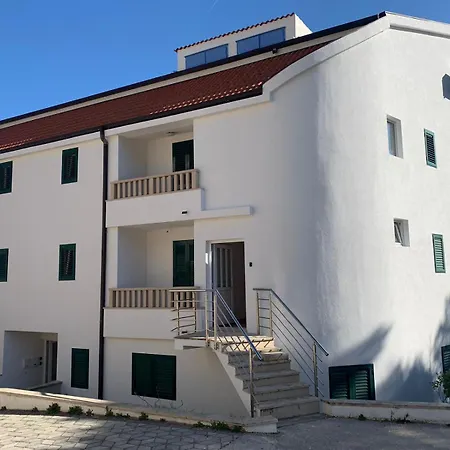 Ferienhaus Stunning Views | Modern | Walk Everywhere | *